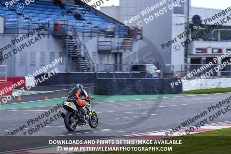 donington no limits trackday;donington park photographs;donington trackday photographs;no limits trackdays;peter wileman photography;trackday digital images;trackday photos